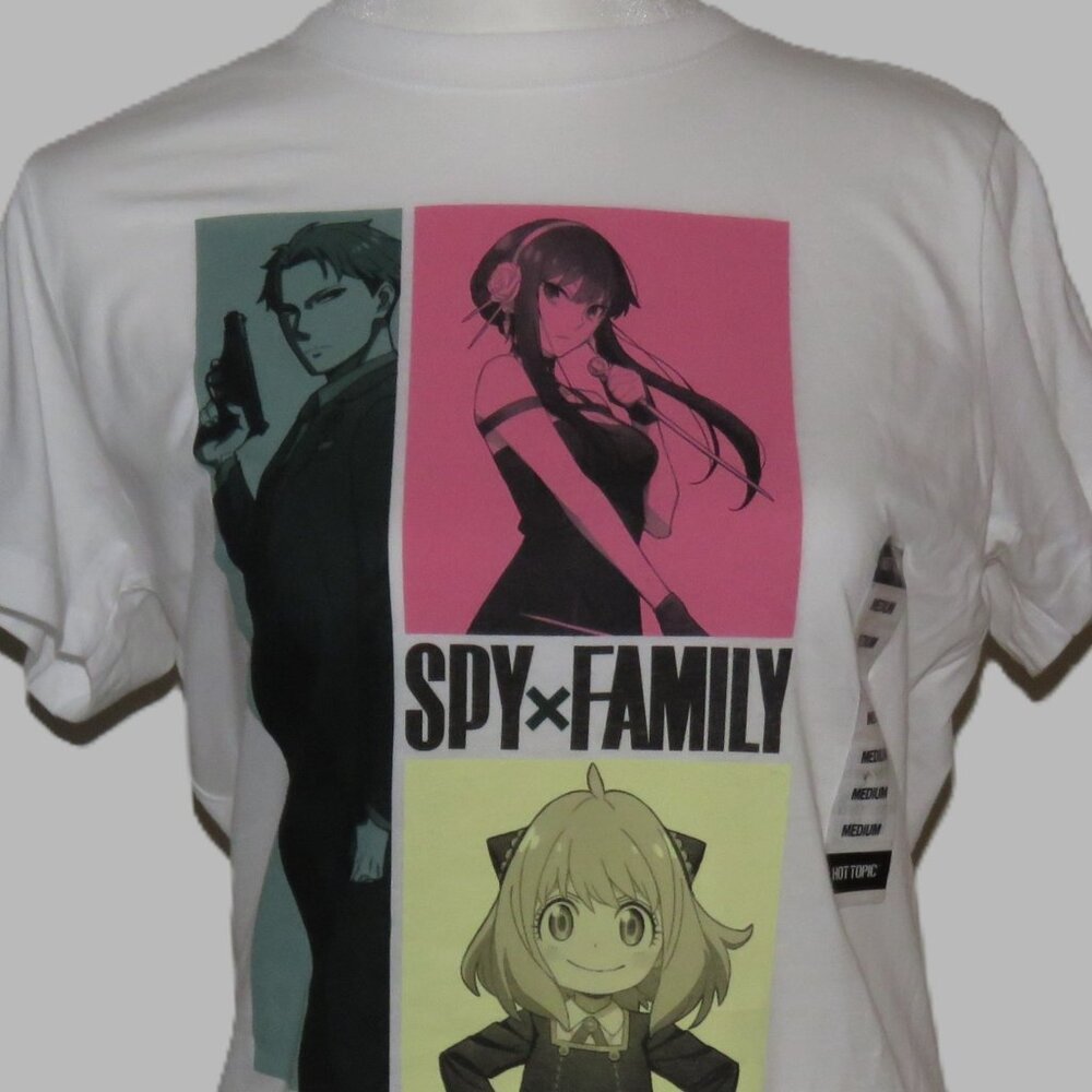 NWT Hot Topic Spy Family Character Grid T-Shirt Size M (C092)